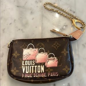 Louis Vuitton Pochette zip pouch